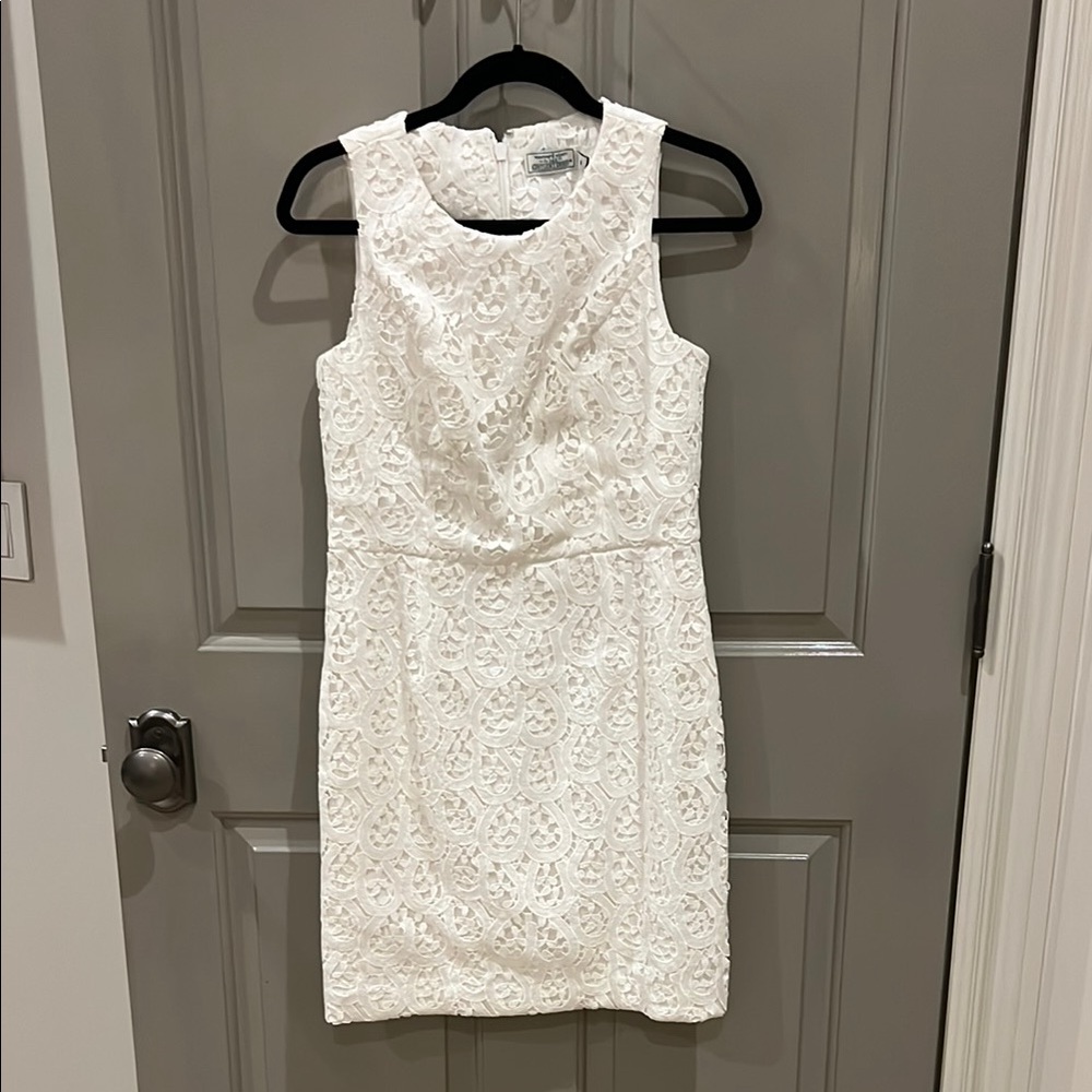 Vineyard Vines Elegant White Lace Dress